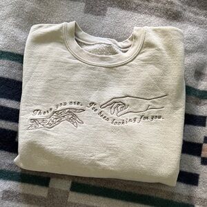 Embroidered ACOTAR Ivory Crewneck Sweatshirt